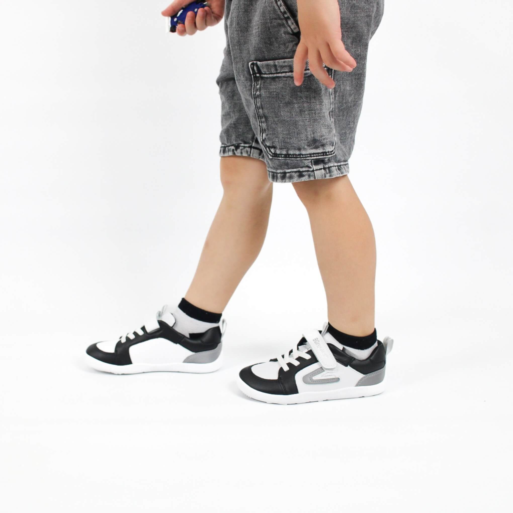 All Leather Lev - Black White - Image 4